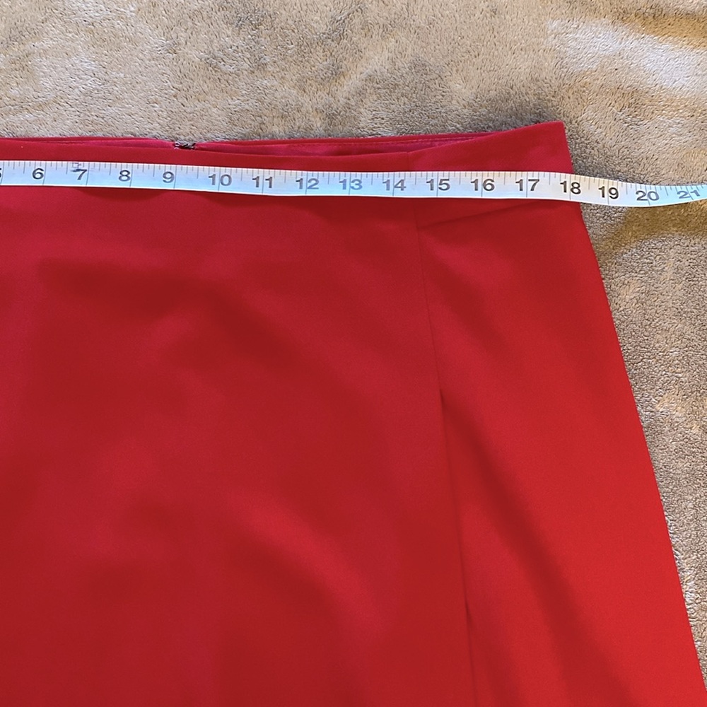 THE LIMITED RED SKIRT - Picture 6 of 7